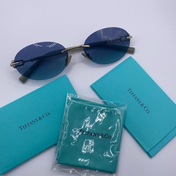 Tiffany & Co. TF 3104-D Sunglasses Blue Lenses Gold 56-18-140 main image 7